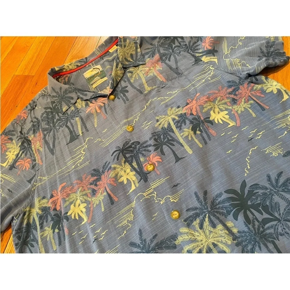 Tommy Bahama Palm Tree 100% Silk Short Sleeve Button Shirt Mens XL Blue - Picture 2 of 16